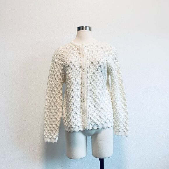 Vintage Sweaters - Vintage VTG Cream Cardigan Sweater Small Medium Pearl Swirl Pattern